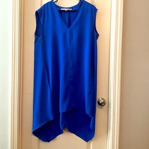 Large Rachel Roy high/low tunic in beautiful blue